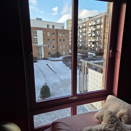 Bright And Modern 2-room With A Sunny Balcony *